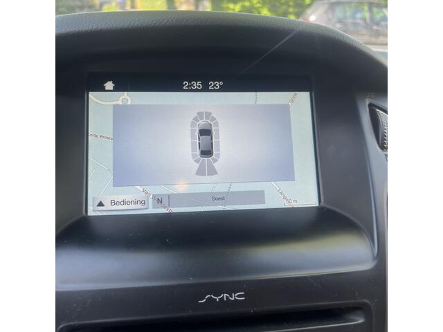 Ford FOCUS Wagon 1.0 Lease Edition mooie complete auto oa. Stoel en stuur verwarming en apple carplay