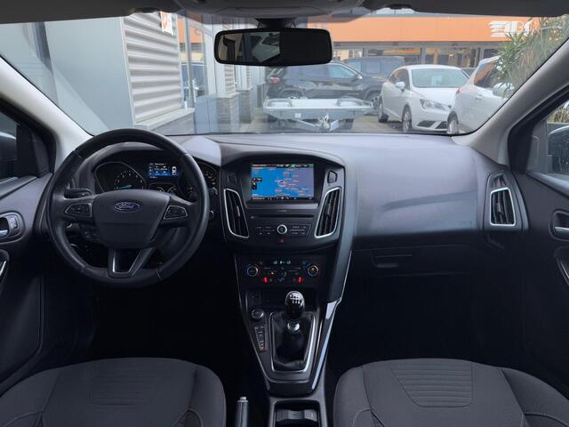 Ford FOCUS Wagon 1.0 EcoBoost Titanium Clima Cruise Navi