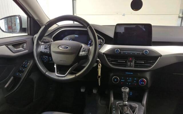 Ford FOCUS Wagon 1.5D 120PK Euro6 Trend Edition Business /Trekhaak / Airco / Stoel-Stuurverwarming / Navigatie / Pdc.V+A / Radio multimedia /