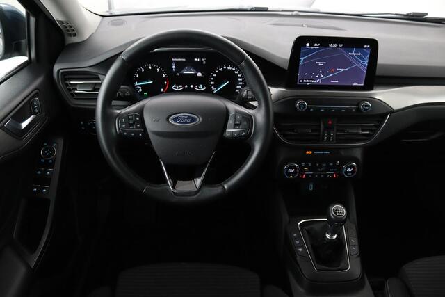 Ford FOCUS 1.5 EcoBoost Titanium | Stoel & stuurverwarming | Adaptive cruise | Full LED | Camera | Trekhaak | Carplay | Climate control