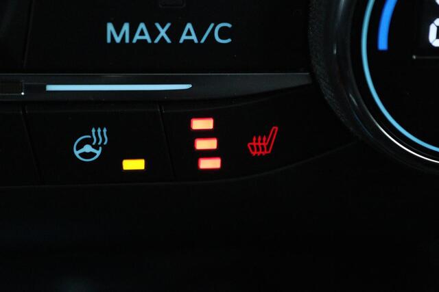 Ford FOCUS 1.5 EcoBoost Titanium | Stoel & stuurverwarming | Adaptive cruise | Full LED | Camera | Trekhaak | Carplay | Climate control