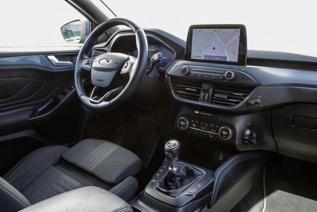 Ford FOCUS Wagon 1.0 EcoBoost Hybrid Active X Trekhaak/ Stoelverwarming/ Camera/ Adapt. cruise/ Carplay/ DAB+