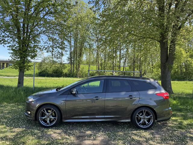 Ford FOCUS Wagon 1.5 EB 150PK ST-Line | 1.500KG TREKKEN | DEALER OND. | CRUISE | CLIMA | NAVI |