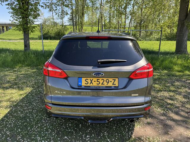 Ford FOCUS Wagon 1.5 EB 150PK ST-Line | 1.500KG TREKKEN | DEALER OND. | CRUISE | CLIMA | NAVI |