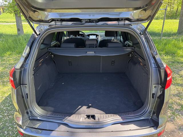 Ford FOCUS Wagon 1.5 EB 150PK ST-Line | 1.500KG TREKKEN | DEALER OND. | CRUISE | CLIMA | NAVI |