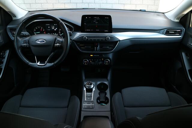 Ford FOCUS Wagon 1.5 EcoBoost Titanium | LED | Automaat! | Trekhaak! |