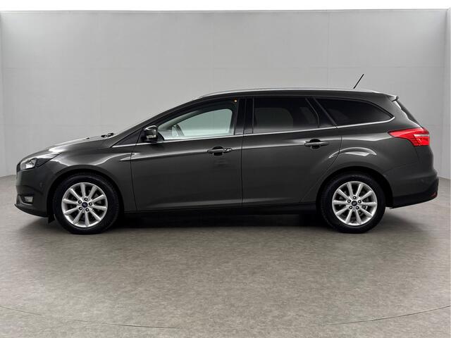 Ford FOCUS 1.5 TDCI Titanium Clima Carplay Camera Cruise LED Trekhaak Navigatie PDC 16"LMV