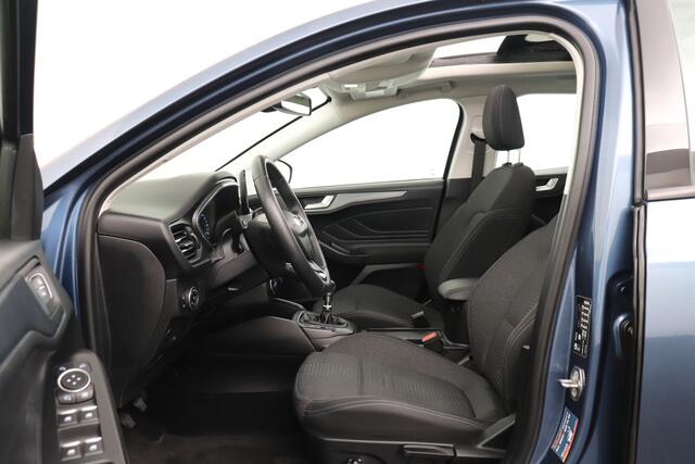 Ford FOCUS Wagon 1.5 150 PK Active Pano-dak Climate Stuur+Stoelverwarming