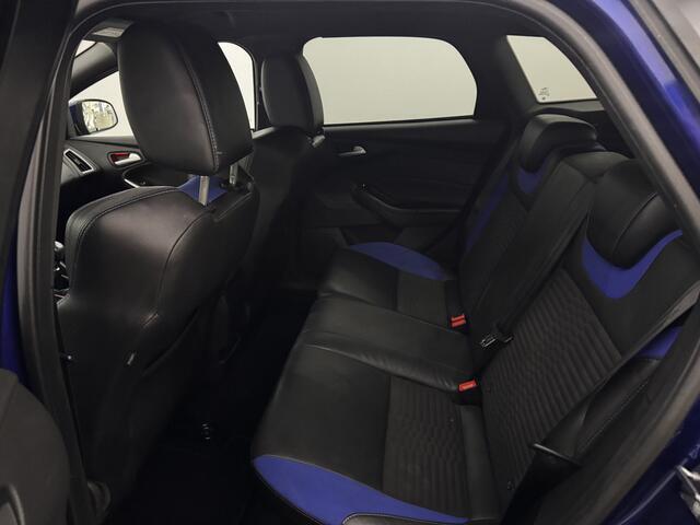 Ford FOCUS Wagon 2.0 ST Half leder, Navi, Parkeersensoren, Cruise control, Winterpakket, A, Cruise control, 251PK