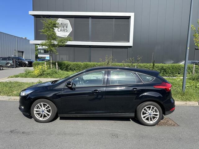 Ford FOCUS 1.0 5 Drs Edition ECC, Carplay, Navi, Cruise