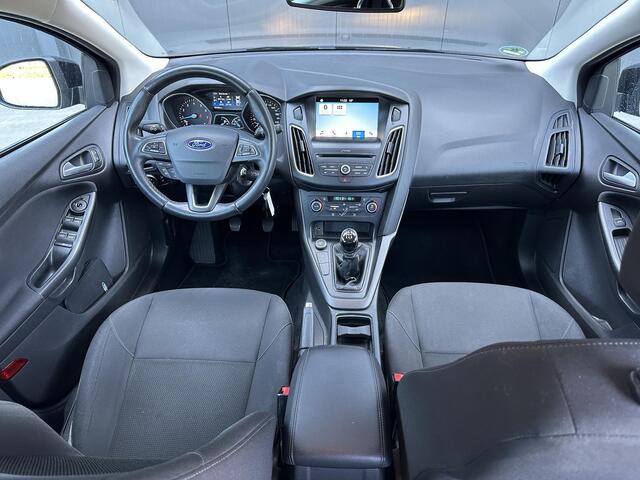 Ford FOCUS 1.0 5 Drs Edition ECC, Carplay, Navi, Cruise