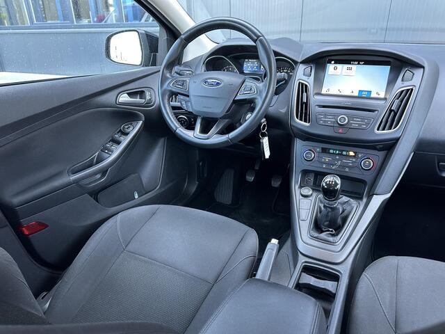 Ford FOCUS 1.0 5 Drs Edition ECC, Carplay, Navi, Cruise