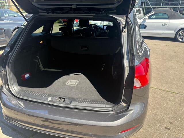 Ford FOCUS Wagon 1.0 EcoBoost ST Line Business
