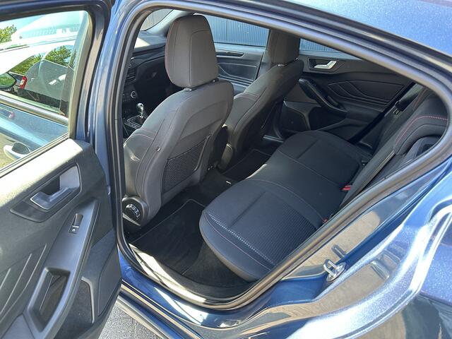 Ford FOCUS 1.0 EcoBoost ST Line Business | Cruise | Stoel/stuur verwarmd
