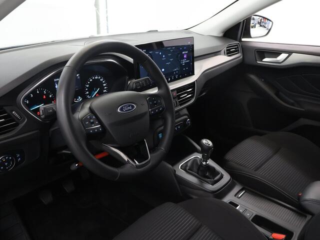 Ford FOCUS 1.0 EcoBoost Hybrid Titanium | Navigatie | Winterpack | Cruise Control Adaptief | Parkeercamera |