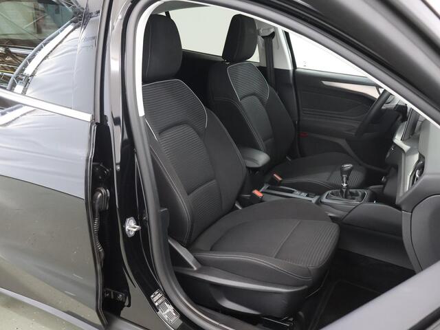 Ford FOCUS 1.0 EcoBoost Hybrid Titanium | Navigatie | Winterpack | Cruise Control Adaptief | Parkeercamera |
