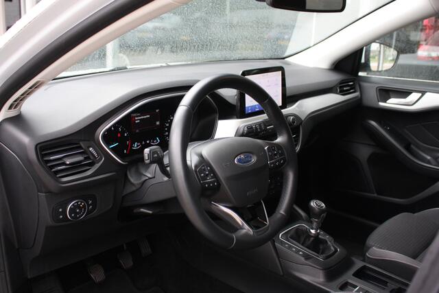 Ford FOCUS Wagon 1.0 EcoBoost Trend Edition Business | Camera | Dodehoek | Winterpakket