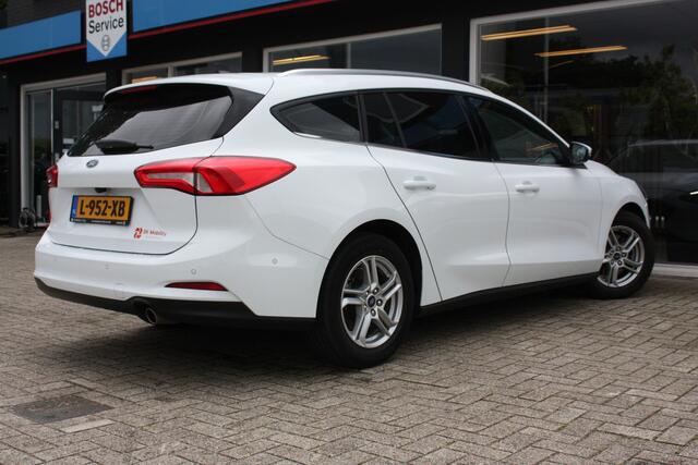 Ford FOCUS Wagon 1.0 EcoBoost Trend Edition Business | Camera | Dodehoek | Winterpakket