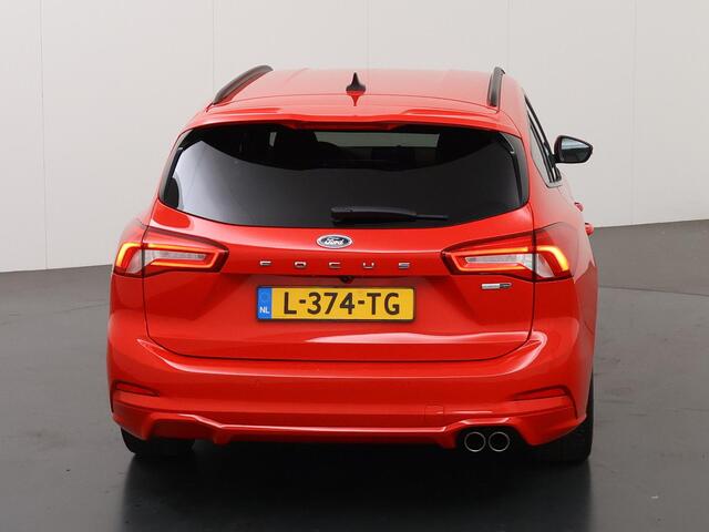 Ford FOCUS Wagon 1.0 EcoBoost Hybrid ST Line X Business | Winterpakket | Full Led Koplampen | B&O | Parkeercamera | 18" | Navigatie |