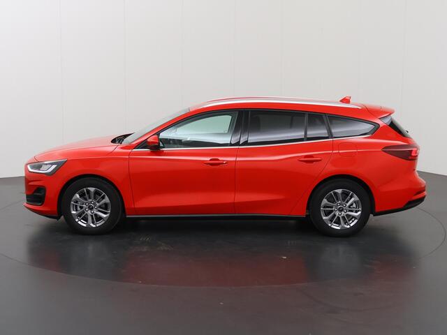 Ford FOCUS Wagon Titanium 1.0 Hybrid 125PK | Elektrisch Inklapbare Trekhaak | Navigatie | Cruise Control | Climate Control |