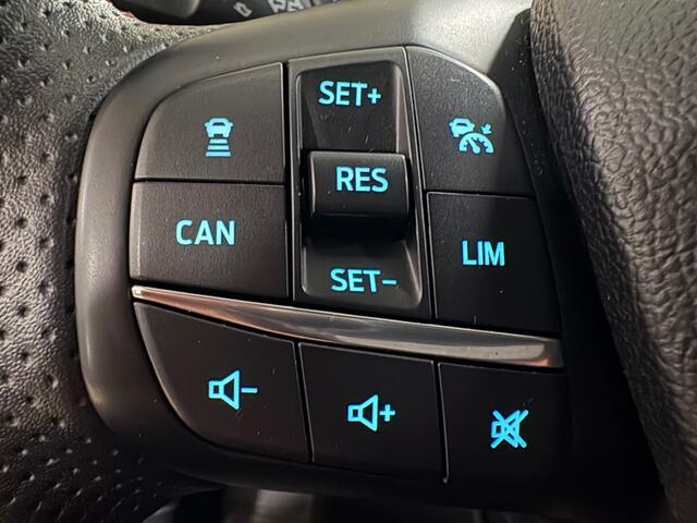 Ford FOCUS ST-Line Ecoboost 125pk Sport Navigatie Apple Android NL