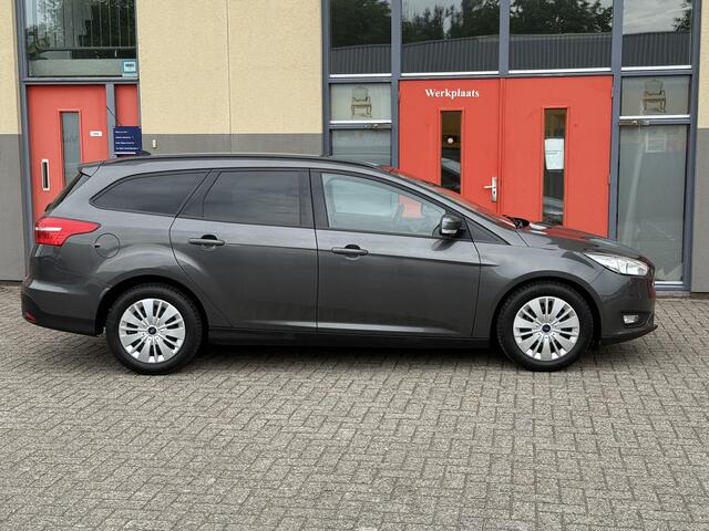 Ford FOCUS Wagon 1.0 Turbo EcoBoost Edition, NAVI, NEW DistributieR