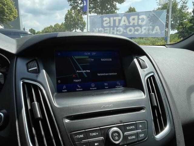 Ford FOCUS Wagon 1.5 EcoBoost ST-Line 150pk/110kW 6-bak | Trekhaak | Stoel-, stuur en voorruitverwarming | SYNC3 | Carplay/Android Auto | etc. etc.