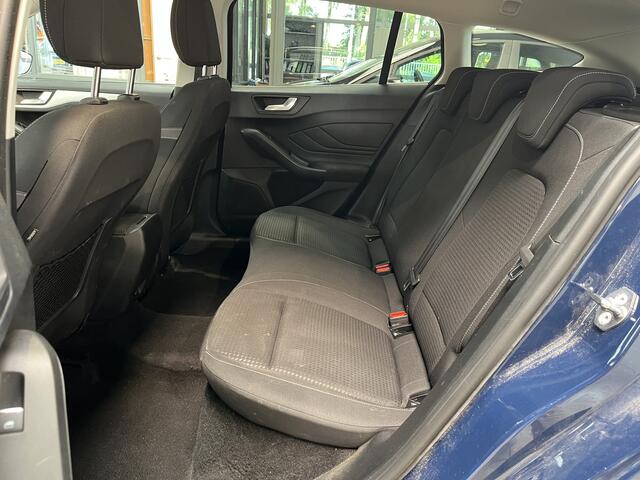 Ford FOCUS Wagon EcoBoost 100PK Trend Edition Business | Winter Pack | Camera | Climate | Keyless | LED | Apple/Android CarPlay