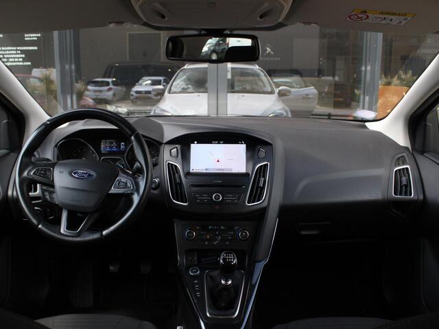 Ford FOCUS Wagon 1.0 Titanium 125PK Navigatie, Camera, Trekhaak