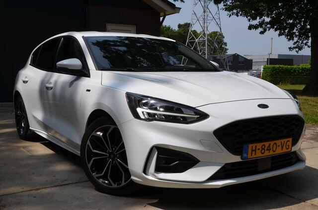 Ford FOCUS 1.0 EcoBoost ST Line Business Navi/Pdc/Ecc/Stoel ruit en stuurverwarming/Cr-Controle/Privacy-Glass/18-Inch Lmv/Achteruitrijcamera