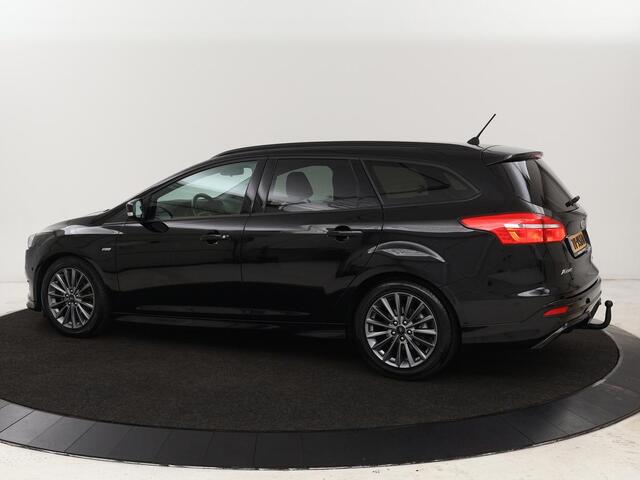 Ford FOCUS Wagon 1.0 EcoBoost ST-line | Stoel & Stuurverwarming | Trekhaak | PDC | Carplay | Navigatie | LMV 17 inch