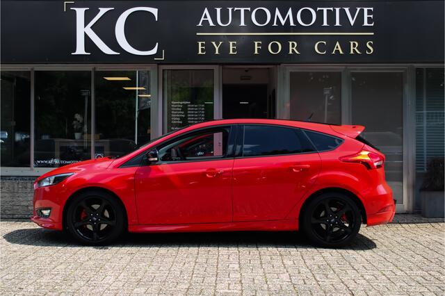 Ford FOCUS 1.5 Red Edition | 1e eigenaar! | Orig. NL