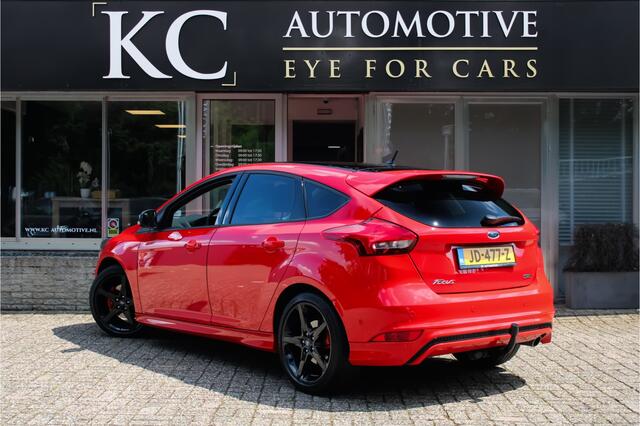 Ford FOCUS 1.5 Red Edition | 1e eigenaar! | Orig. NL