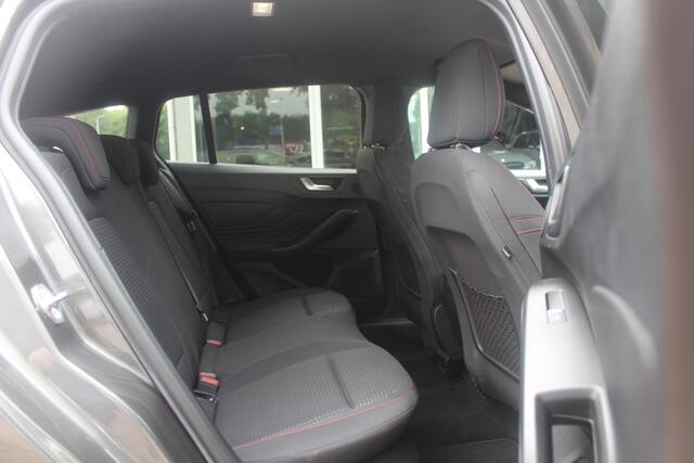 Ford FOCUS Wagon 1.5 EcoBoost ST Line Business / Camera / Navigatie / Keyless / B&O / 17'' / Stuurverwarming / DAB / Dodehoek / Cruise Control