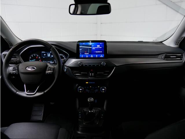 Ford FOCUS Wagon 1.5 EB Titanium Navi/ECC/CAM/Carplay/SV (all-incl. prijs)