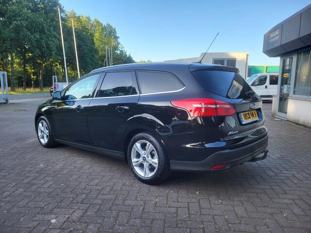 Ford FOCUS 1.5 Titanium Edition Eerste eigenaar Automatische airco Stoelver