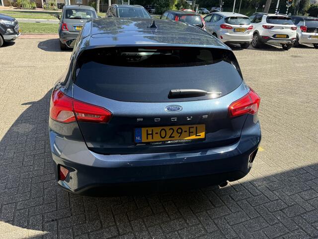 Ford FOCUS 1.0 EcoBoost Titanium Business / Airco clima/ Navigatie/ Apple Carplay/ Cruise/ Camera/ LED/ B&O/ PDC/LMV