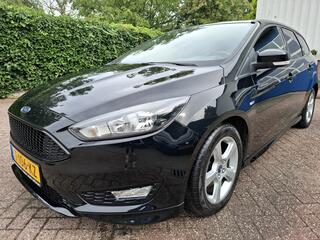 ford-focus-wagon-1.0-airco-pdc.a-st