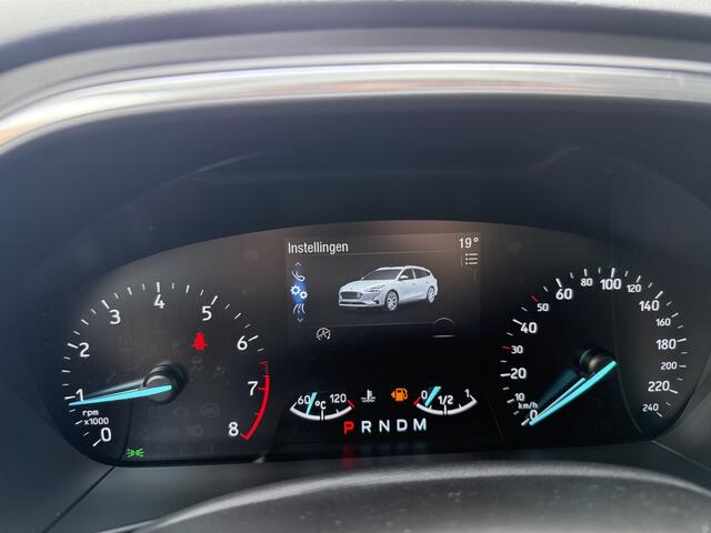 Ford FOCUS Wagon BWJ 2019 1.0 129 PK EcoBoost Titanium Business AUTOMAAT | TREKHAAK | APPLE CARPLAY | ANDROID AUTO | CAMERA | KEYLESS | NAVI | CLIMA | CRUISE | BLUETOOTH | LMV | PDC