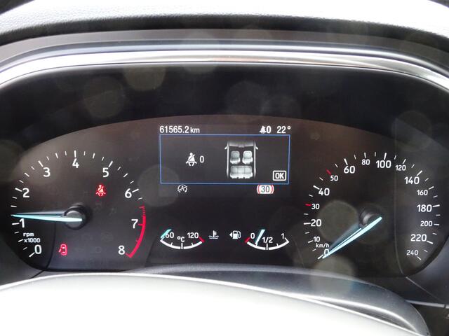 Ford FOCUS 1.0 EcoBoost Titanium Business Automatische airco, stoel en stuur verwarming, navigatie, parkeersensoren voor en achter, led koplampen, enz,enz.