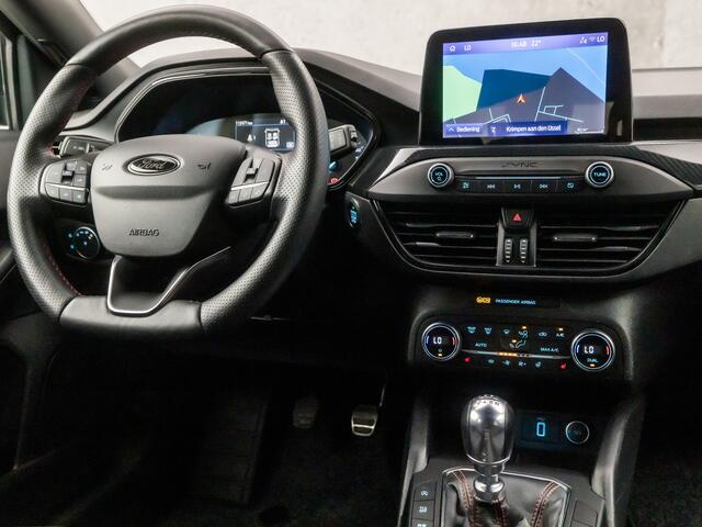 Ford FOCUS 1.0 EcoBoost ST Line Business (APPLE CARPLAY, GROOT NAVI, STUUR/STOELVERWARMING, CAMERA, LED KOPLAMPEN, SPORTSTOELEN, KEYLESS, NIEUWSTAAT)