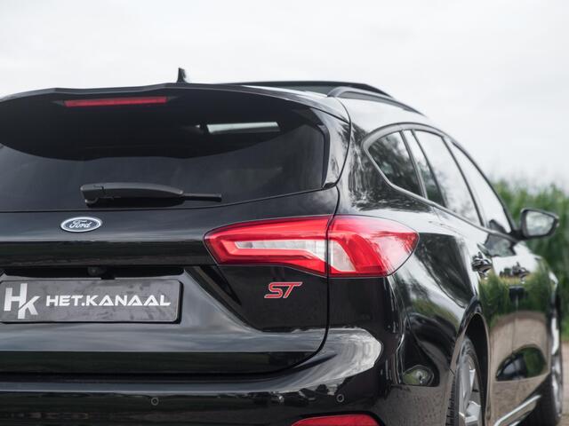 Ford FOCUS Wagon 2.3 EcoBoost ST-3 Pano Recaro B&O ACC