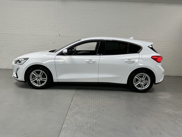 Ford FOCUS 1.0 EcoBoost Titanium Business CLIMA / NAVI /CRUISE /TREKHAAK