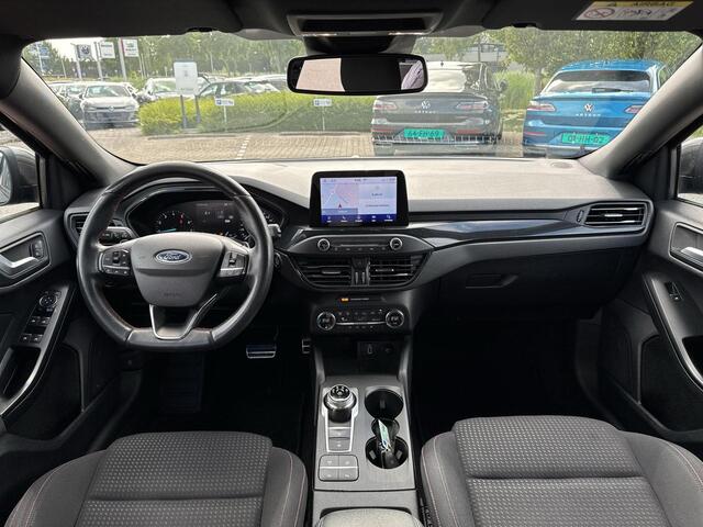 Ford FOCUS Wagon 1.0 EcoBoost Titanium Business | ST-Line | Automaat | Trekhaak | A-Camera | Dealer onderhouden |