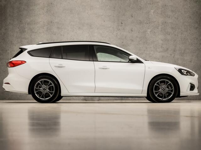 Ford FOCUS Wagon 1.5 EcoBoost ST Line Sport 150Pk Automaat (APPLE CARPLAY, GROOT NAVI, STUUR/STOELVERWARMING, GETINT GLAS, SPORTSTOELEN, LED KOPLAMPEN, LM VELGEN, NIEUWSTAAT)