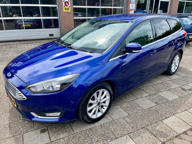 Ford FOCUS 1.0 TITANIUM Station