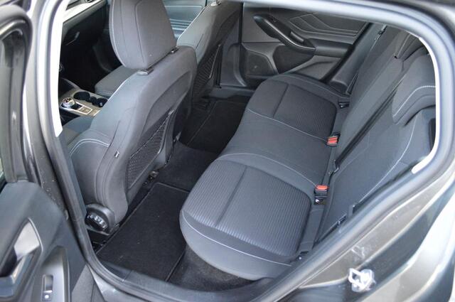 Ford FOCUS 1.0 125 pk Titanium-X automaat, navi, camera, winterpack