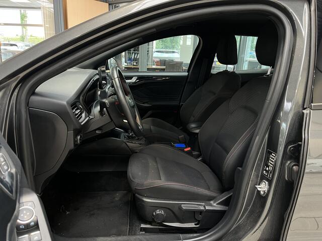 Ford FOCUS Wagon 125PK EcoBoost ST Line Business | Winter Pack | B&O | Park. Sens. V+A | Camera | Navi | Apple/Android CarPlay |