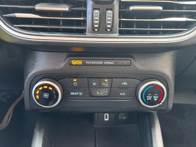 Ford FOCUS 1.0 ECOB. TR ED. BNS NAVI AIRCO CRUISE CONTROL PDC