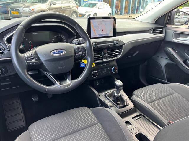 Ford FOCUS 1.0 ECOB. TR ED. BNS NAVI AIRCO CRUISE CONTROL PDC